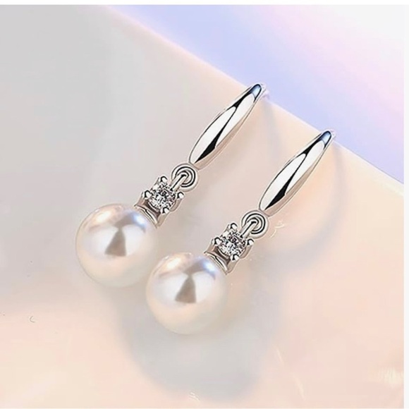 Earrings Pearl Dangle Silver Tone With Crystal Accent - Picture 7 of 8